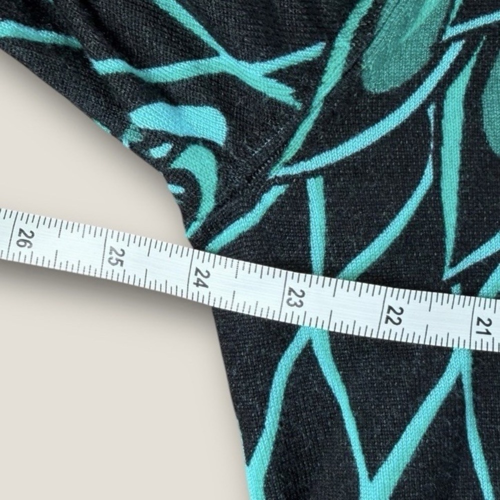Bob Mackie Wearable Art Cardigan‎ Womens Large Black Teal Floral Zip Sweater - Picture 4 of 6